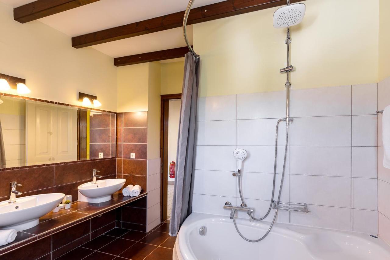 Villa St Nicholas House With Private Heated Pool Dassia  Dış mekan fotoğraf